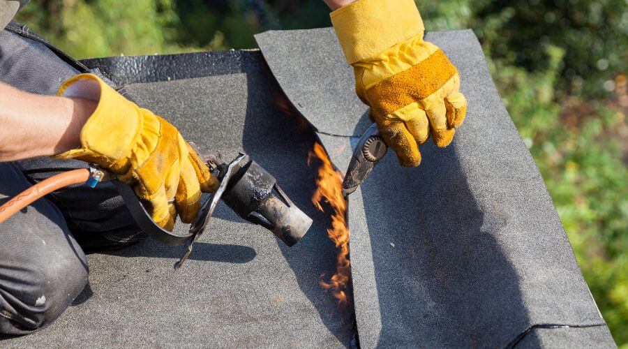 Professional gutter cleaning in Atlantic Beach, NY